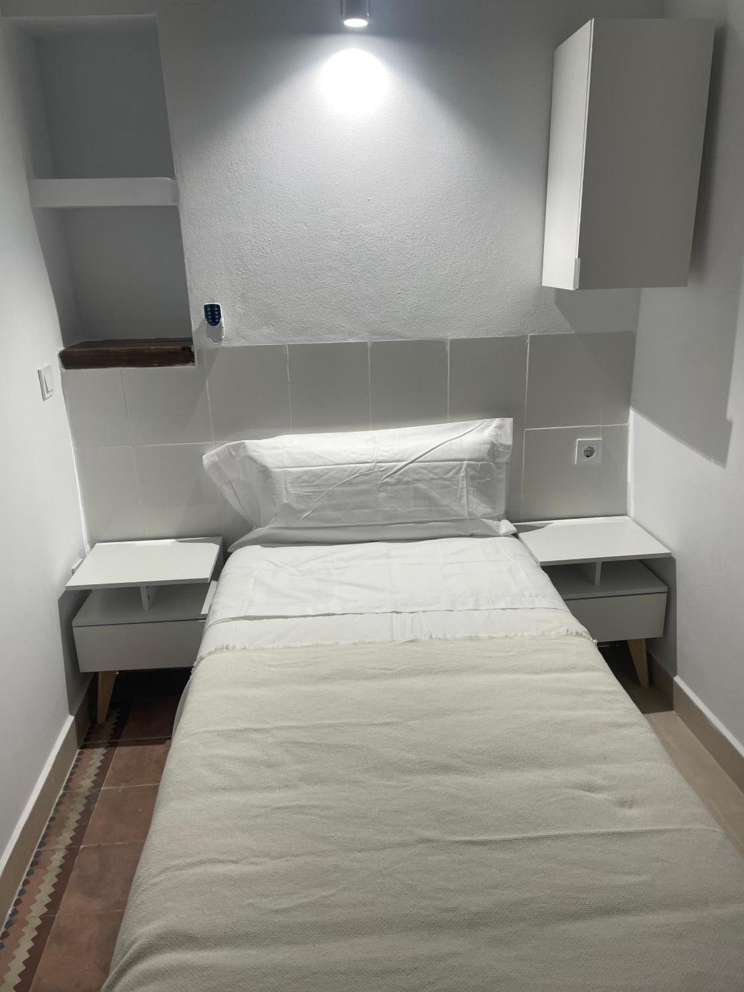 Alojamiento Ricar Apartment Valencia Exterior photo