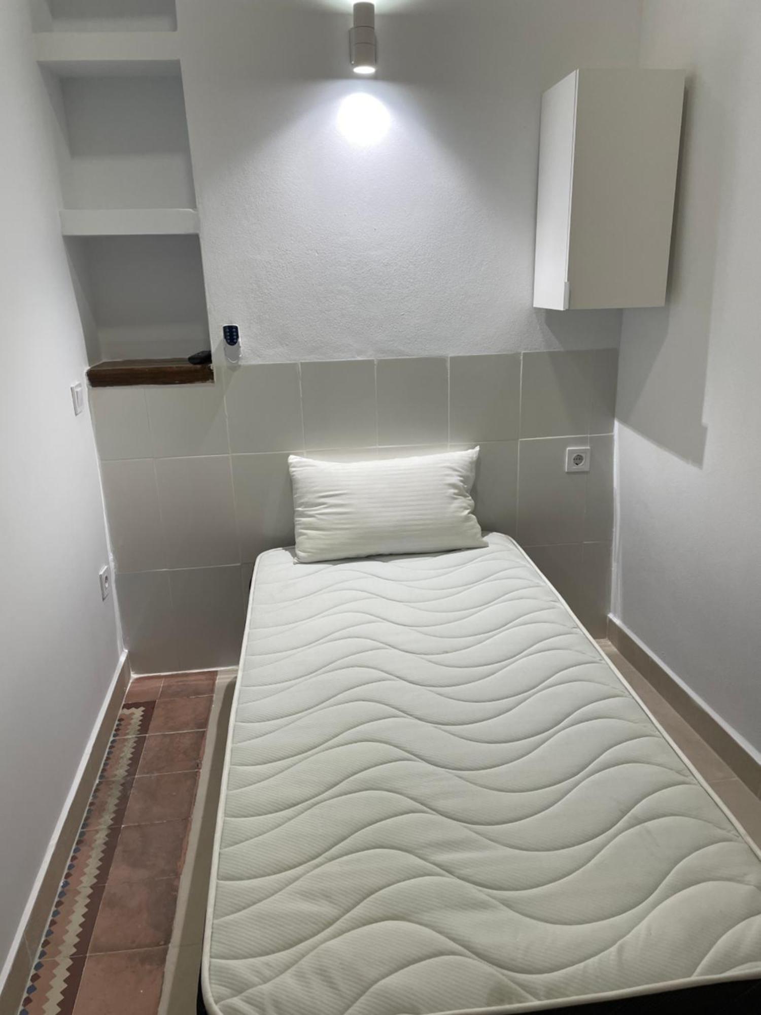 Alojamiento Ricar Apartment Valencia Exterior photo