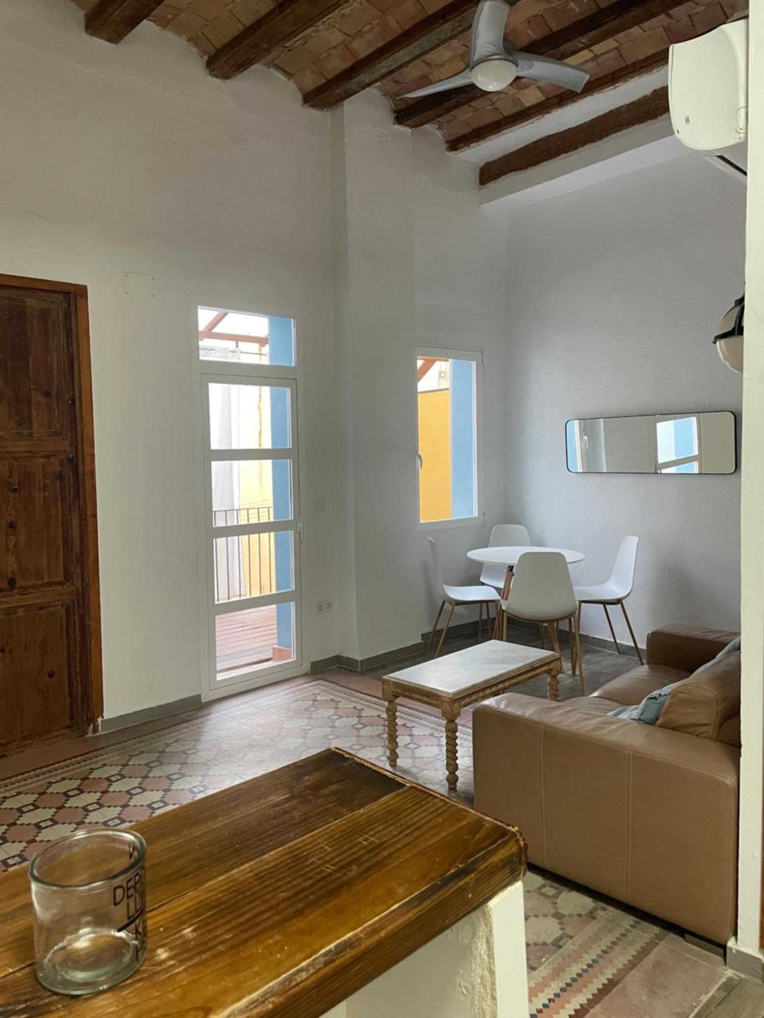 Alojamiento Ricar Apartment Valencia Exterior photo